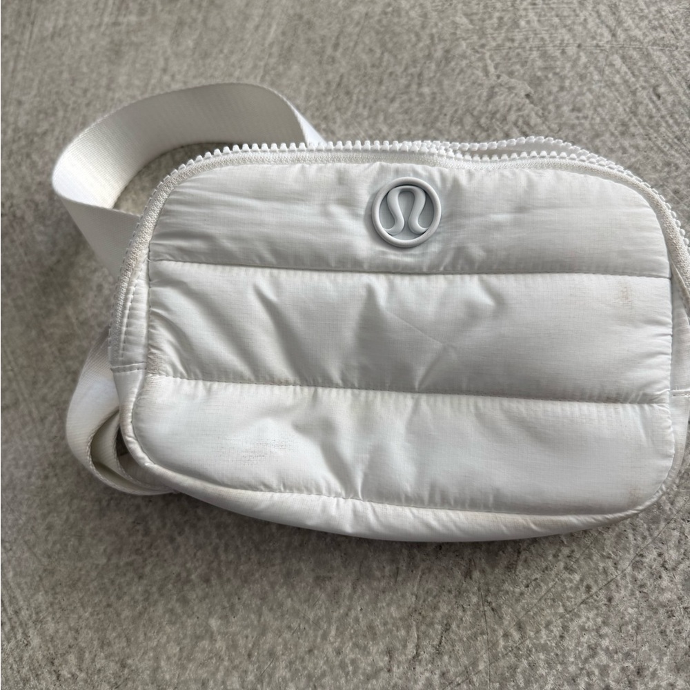 Lululemon Athletica White Quilted Crossbody Bag with Logo